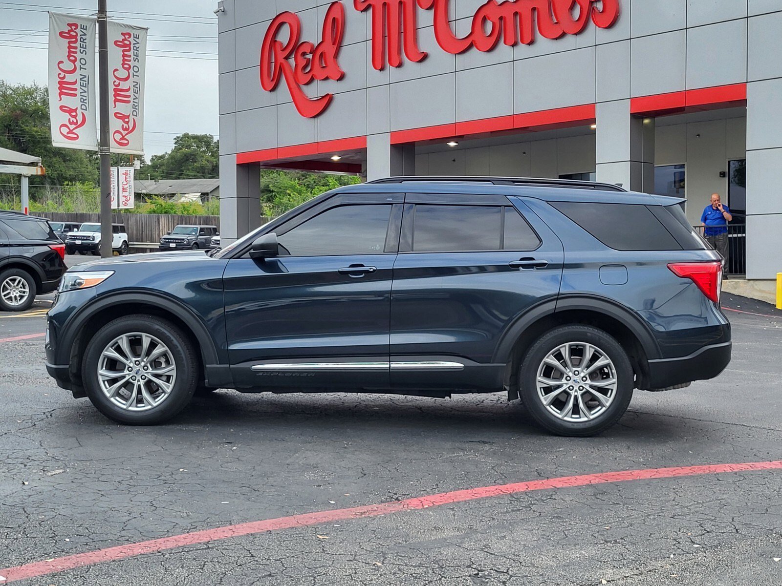 Certified 2023 Ford Explorer XLT w/ Equipment Group 202A AWD/4WD image 7