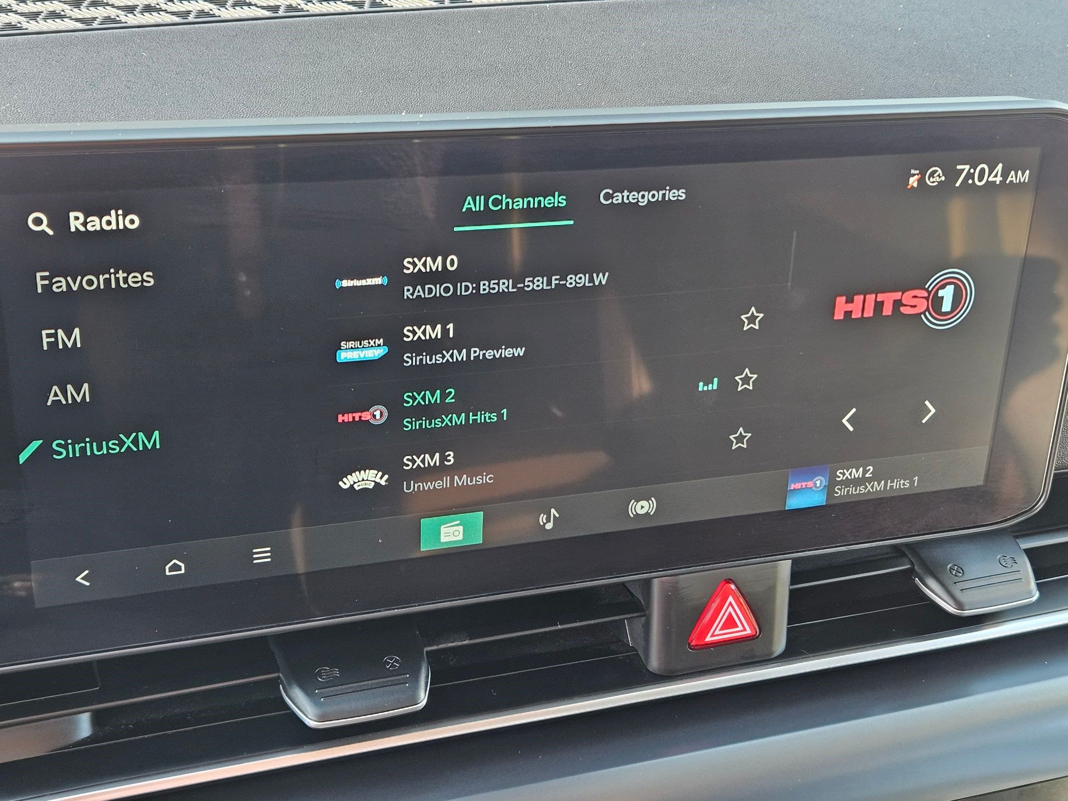 Used 2025 Kia Carnival FWD image 33