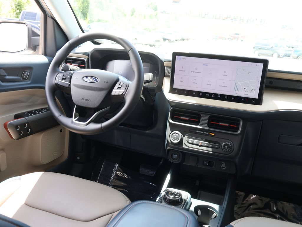 Certified 2025 Ford Maverick Lariat AWD/4WD image 14