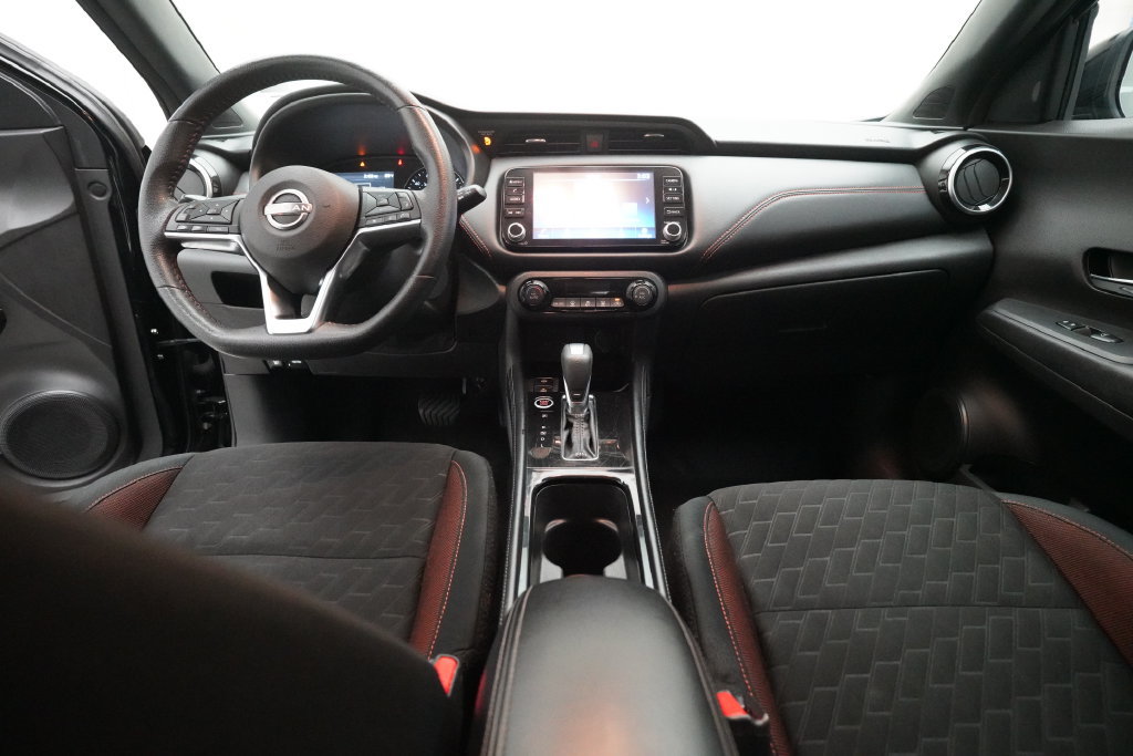 Used 2023 Nissan Kicks SR FWD image 5