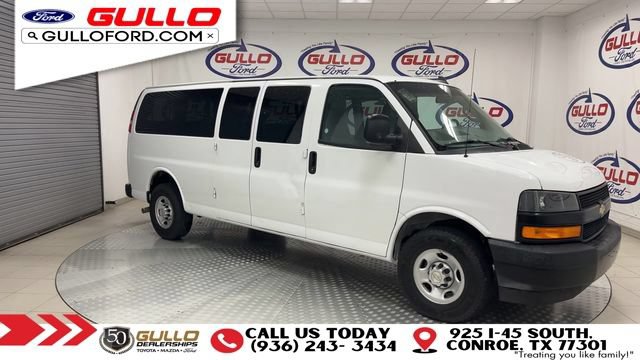 Used 2023 Chevrolet Express 3500 LS RWD image 2