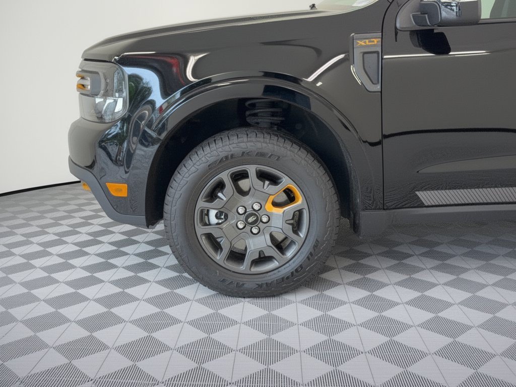 Certified 2024 Ford Maverick Tremor w/ Tremor Off-Road Package AWD/4WD image 13