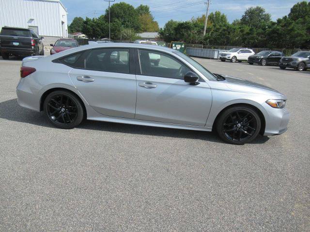 Used 2025 Honda Civic Sport image 4