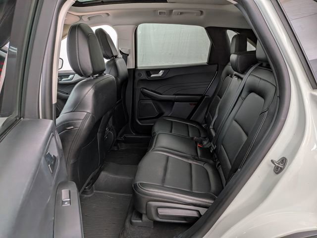 Certified 2022 Ford Escape SEL w/ Technology Package AWD/4WD image 18