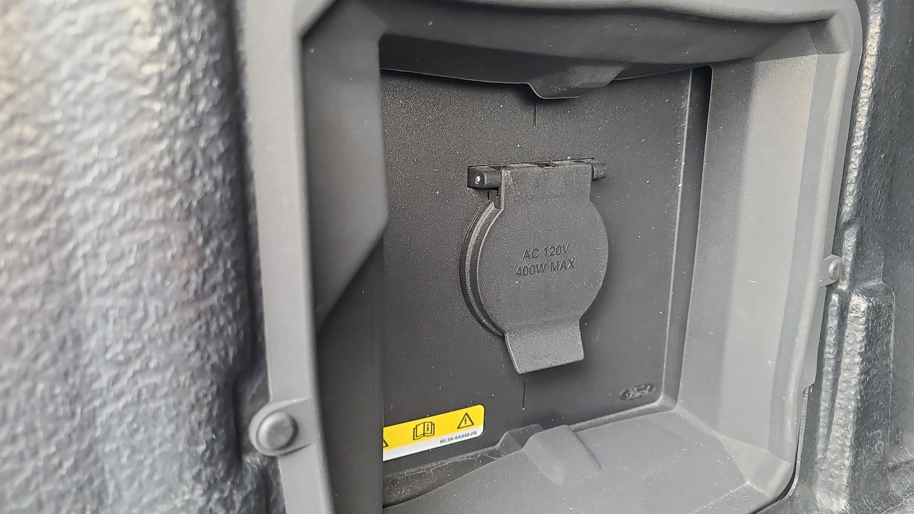 Certified 2022 Ford F150 XLT w/ Equipment Group 302A High image 26