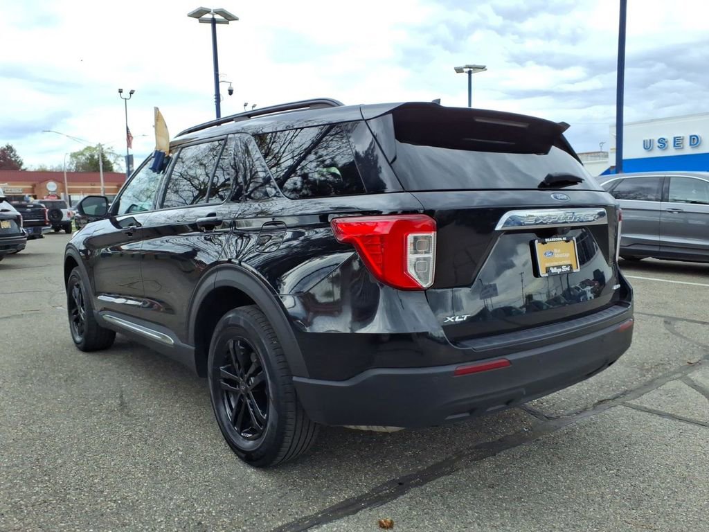 Certified 2023 Ford Explorer XLT AWD/4WD image 9