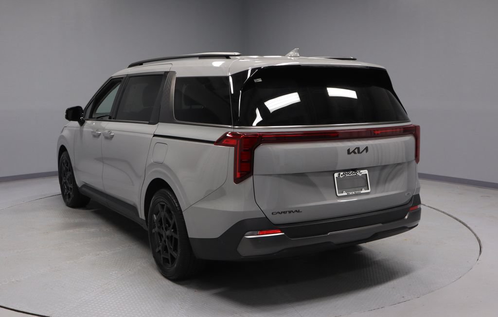 Used 2026 Kia Carnival SX w/ SX Dark Edition Package FWD image 9
