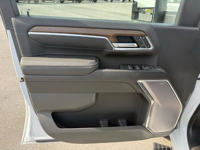 Used 2024 Chevrolet Silverado 3500 High Country w/ High Country Premium Package image 12