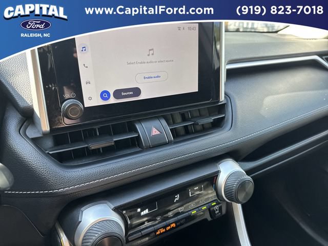 Used 2025 Toyota RAV4 LE AWD/4WD image 26