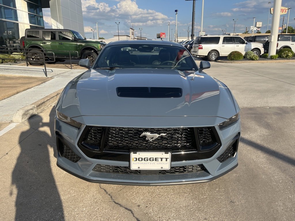 Certified 2025 Ford Mustang GT Premium image 2