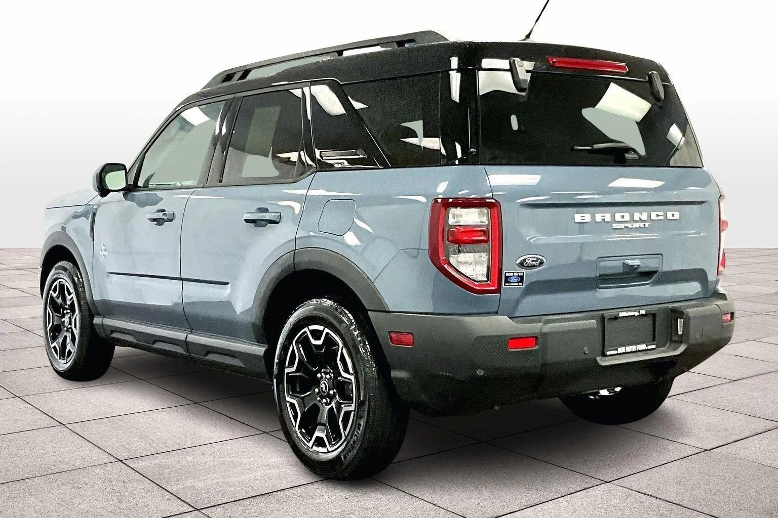 Certified 2025 Ford Bronco Sport Outer Banks w/ Outer Banks Tech Package+ image 4