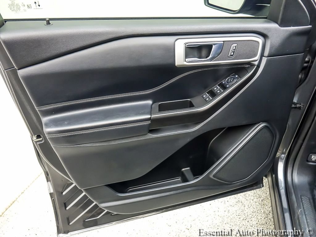 Certified 2020 Ford Explorer XLT w/ Equipment Group 202A AWD/4WD image 20