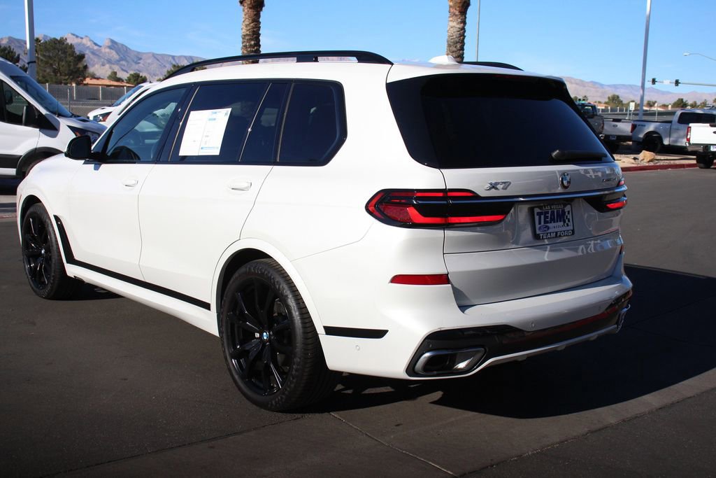Used 2023 BMW X7 xDrive40i w/ M Sport Package image 5
