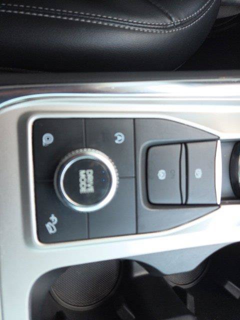 Certified 2022 Ford Explorer XLT w/ Equipment Group 202A AWD/4WD image 38