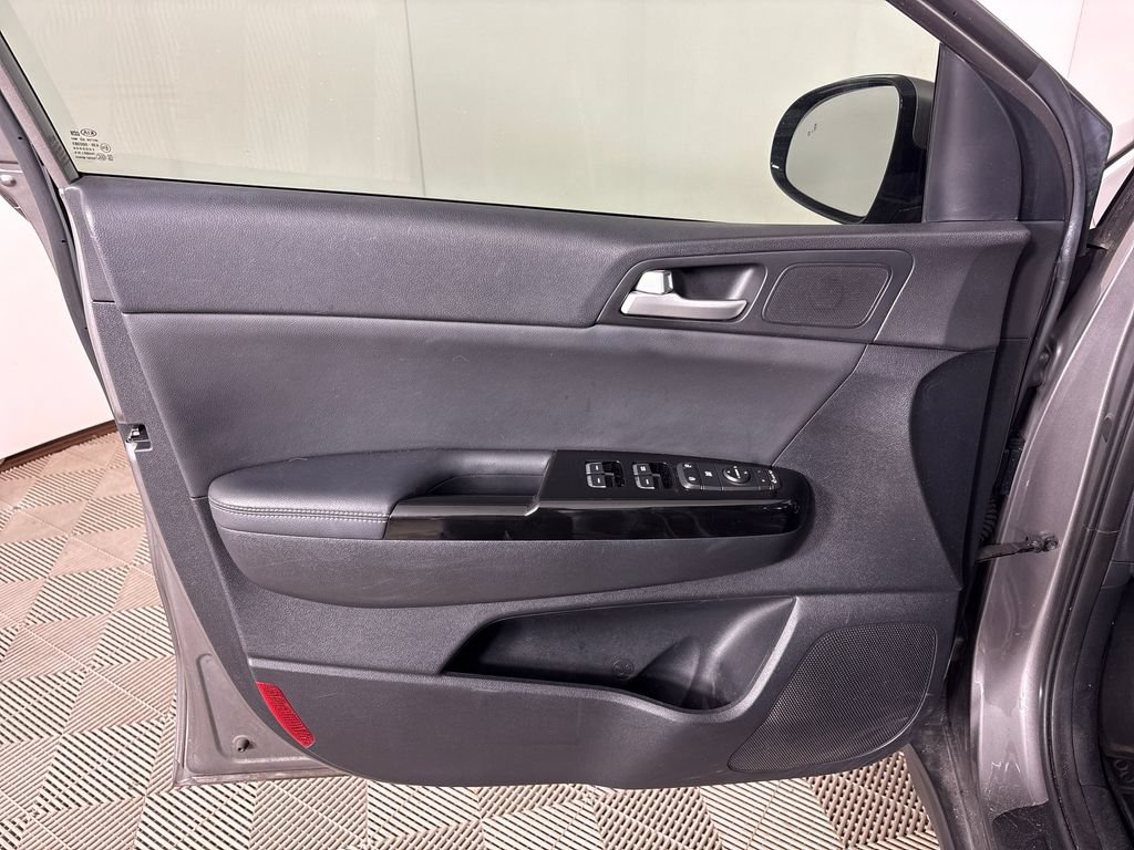 Used 2019 Kia Sportage EX w/ EX Premium Package FWD image 16