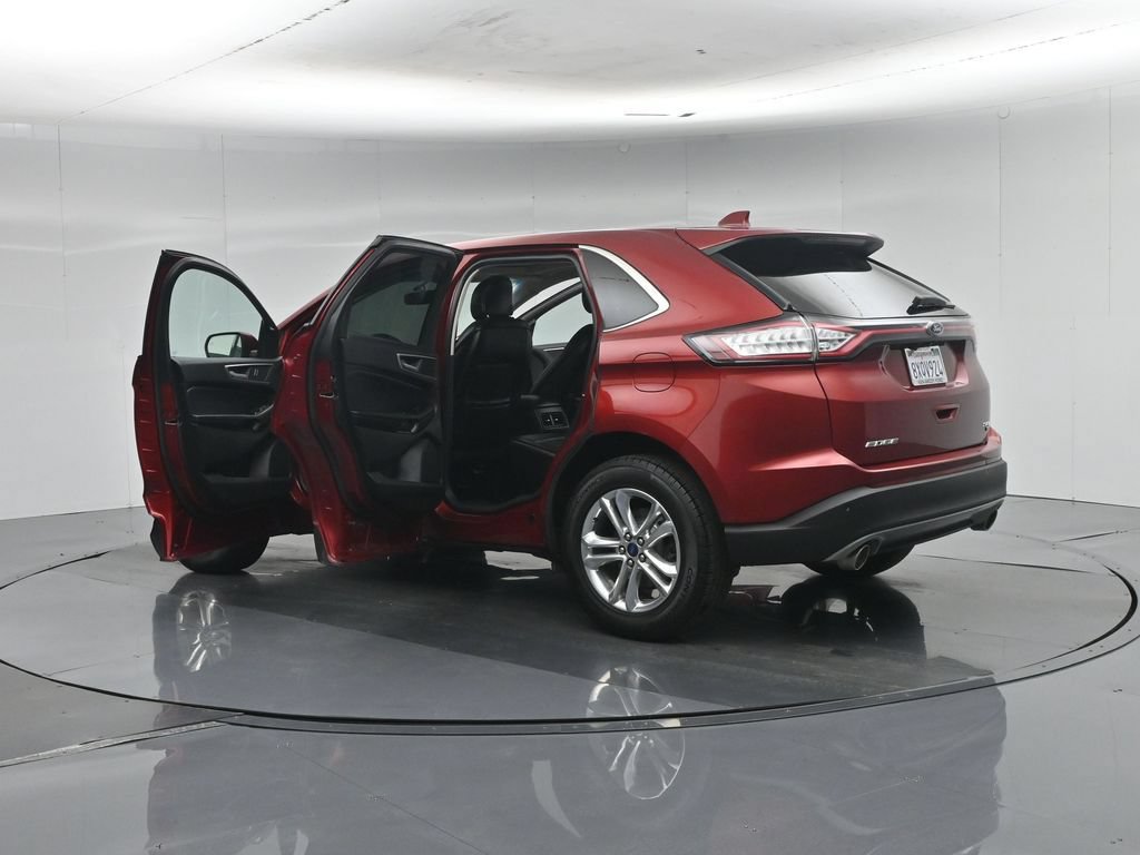 Certified 2017 Ford Edge SEL w/ Equipment Group 201A AWD/4WD image 38
