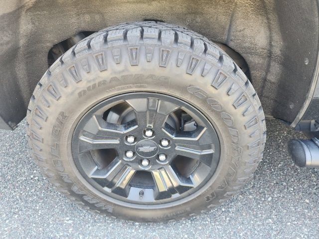 Used 2019 Chevrolet Tahoe LS w/ Enhanced Driver Alert Package AWD/4WD image 36