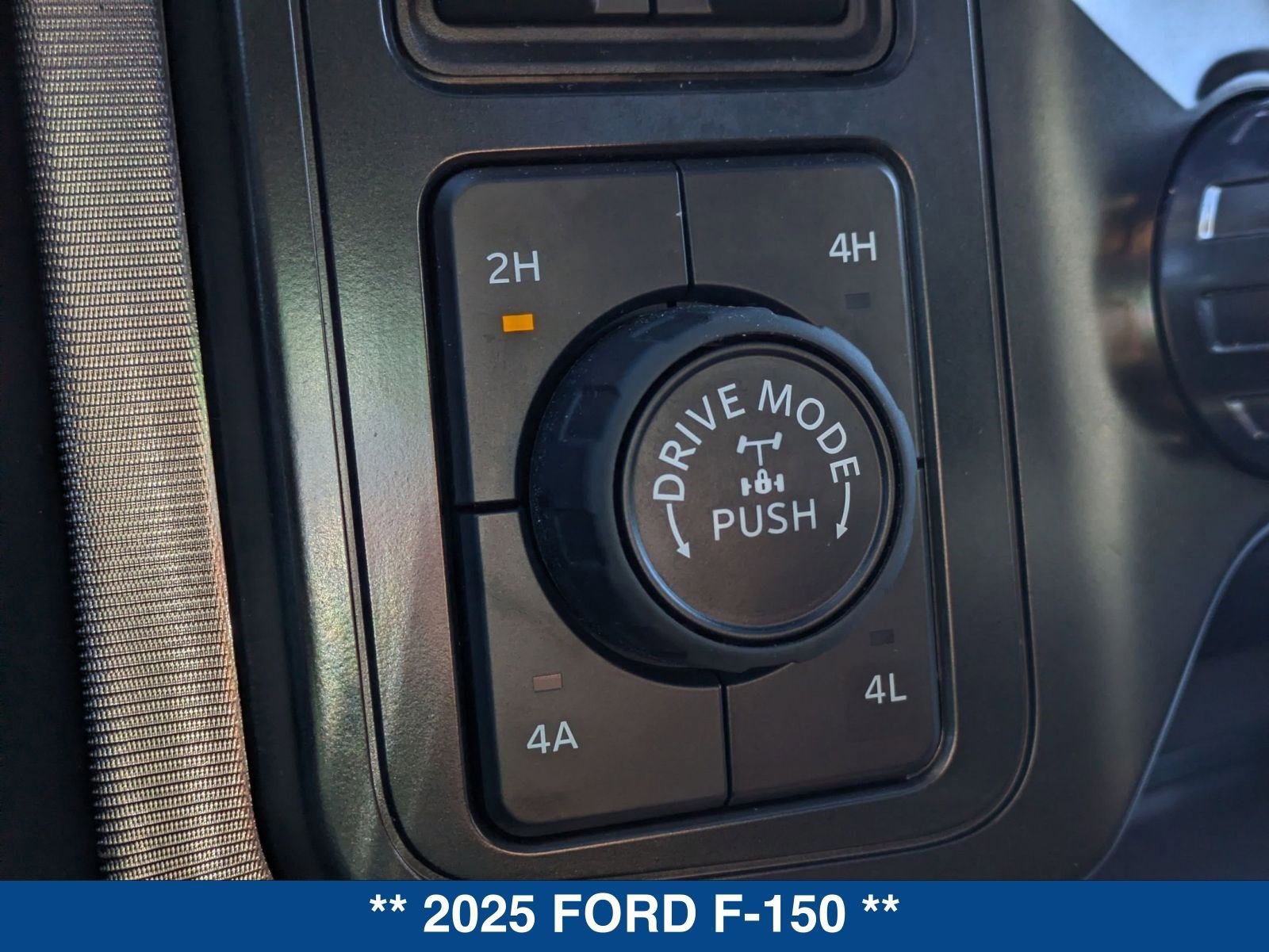 Certified 2025 Ford F150 Platinum w/ Equipment Group 702A High image 39