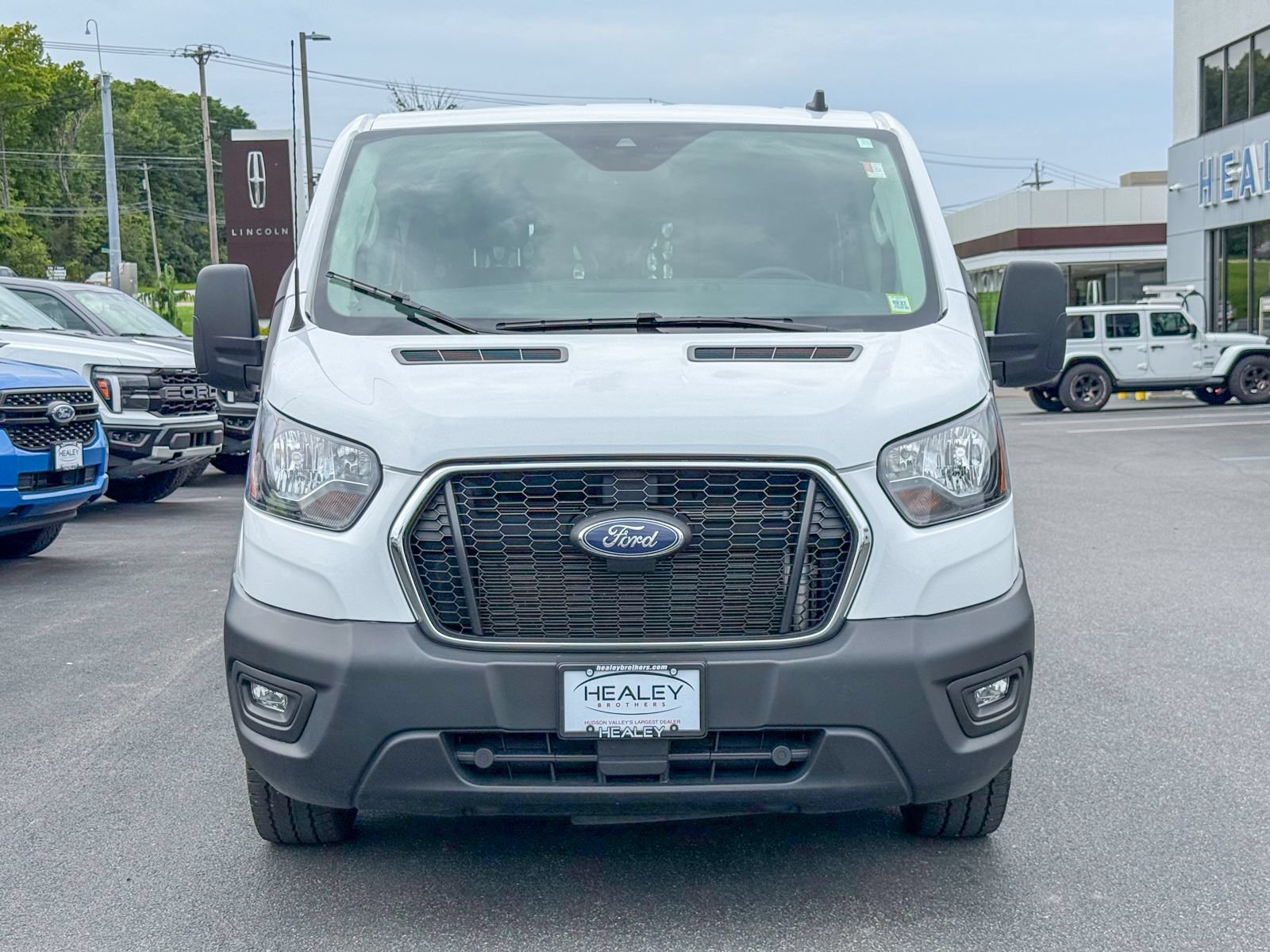 Certified 2025 Ford Transit 250 Low Roof w/ Exterior Upgrade Package RWD image 2
