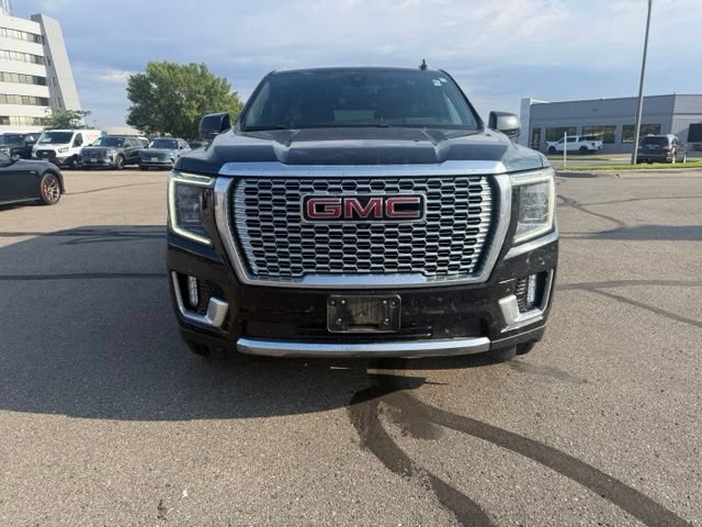 Used 2022 GMC Yukon XL Denali AWD/4WD image 5