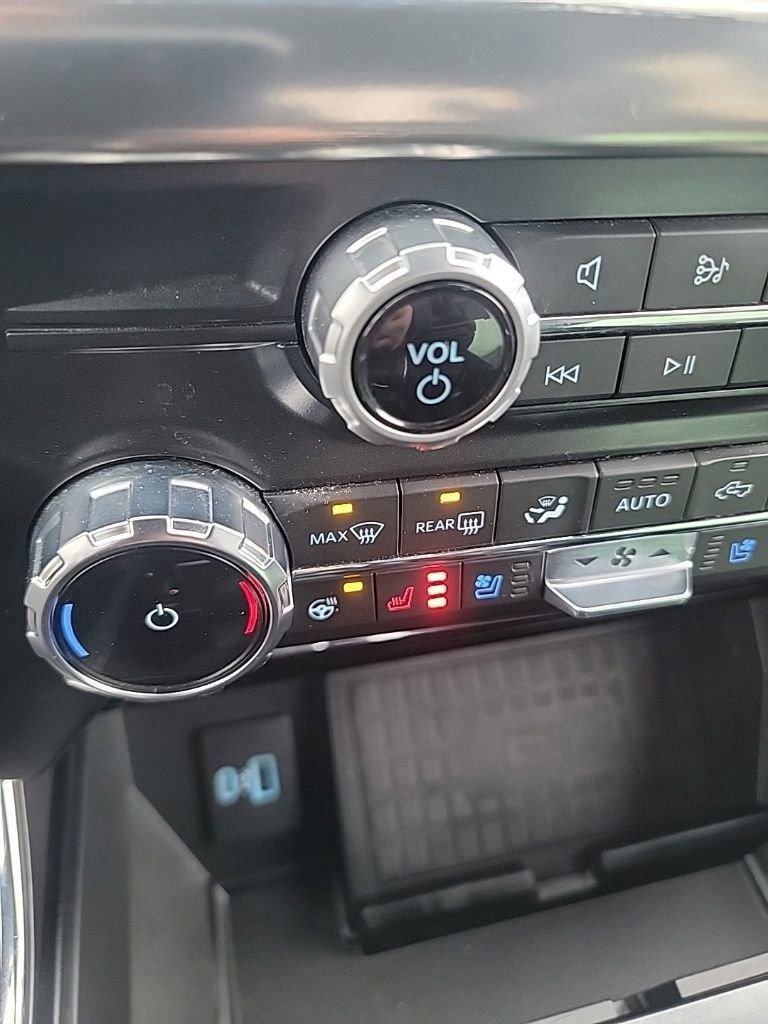 Certified 2022 Ford F150 Lariat w/ Equipment Group 502A High image 50