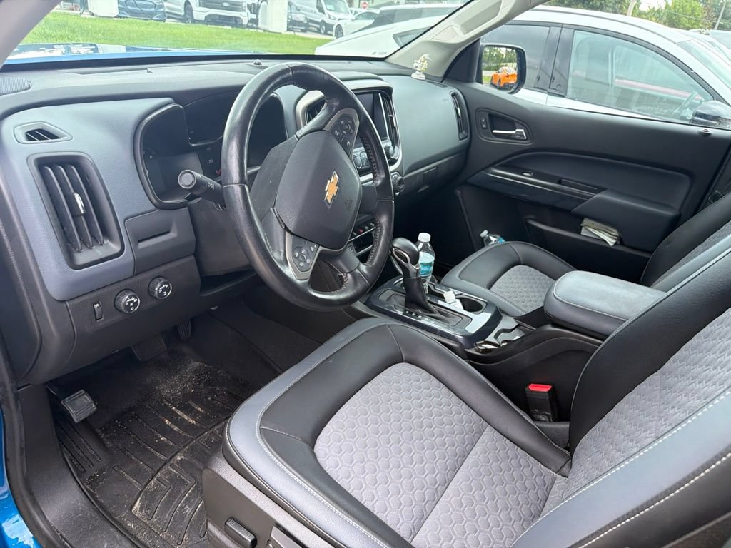 Used 2022 Chevrolet Colorado Z71 AWD/4WD image 9