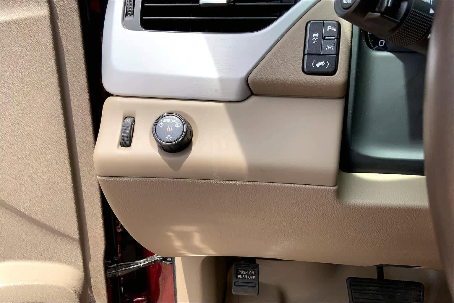 Used 2020 GMC Yukon SLT w/ Premium Edition RWD image 36