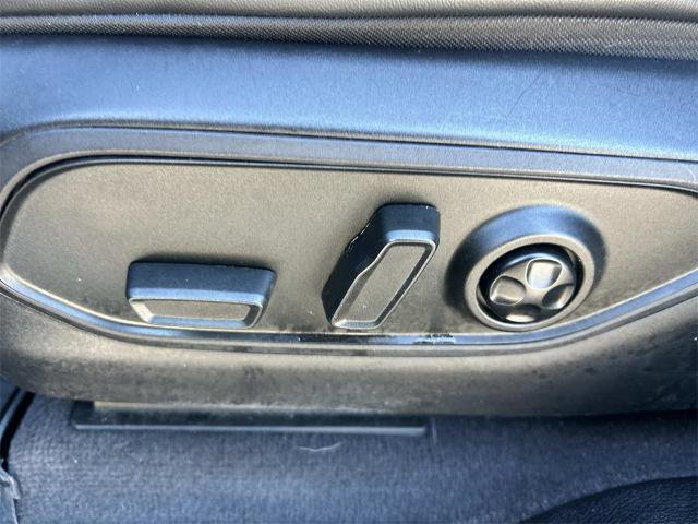 Used 2021 Jeep Grand Cherokee L Limited w/ Trailer Tow Group (B) image 28