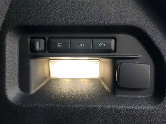 Certified 2022 Ford Explorer Platinum w/ Equipment Group 601A image 36