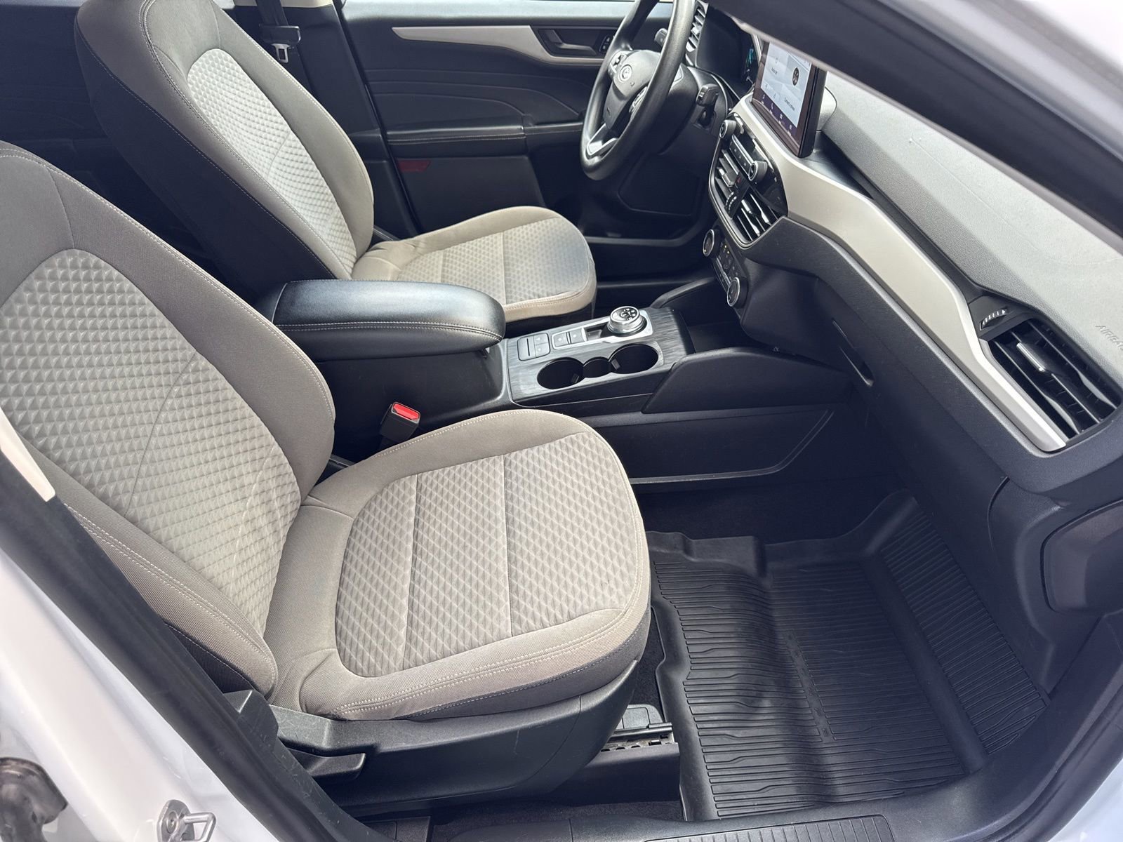 Certified 2022 Ford Escape SE image 14