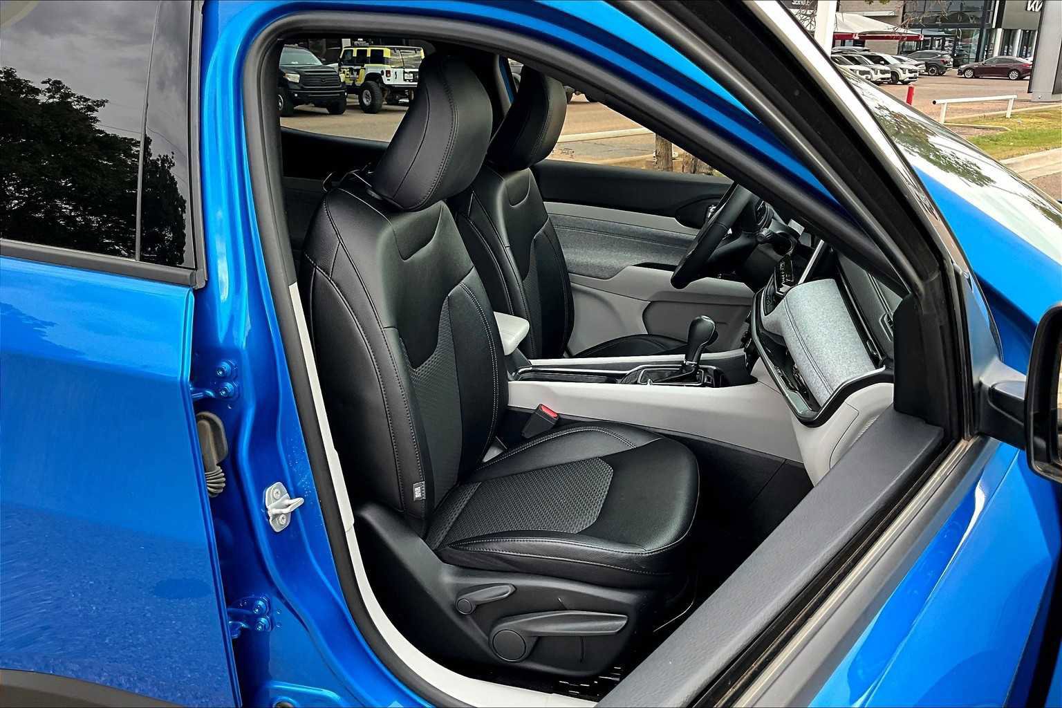 Used 2024 Jeep Compass Latitude w/ Convenience Group image 10