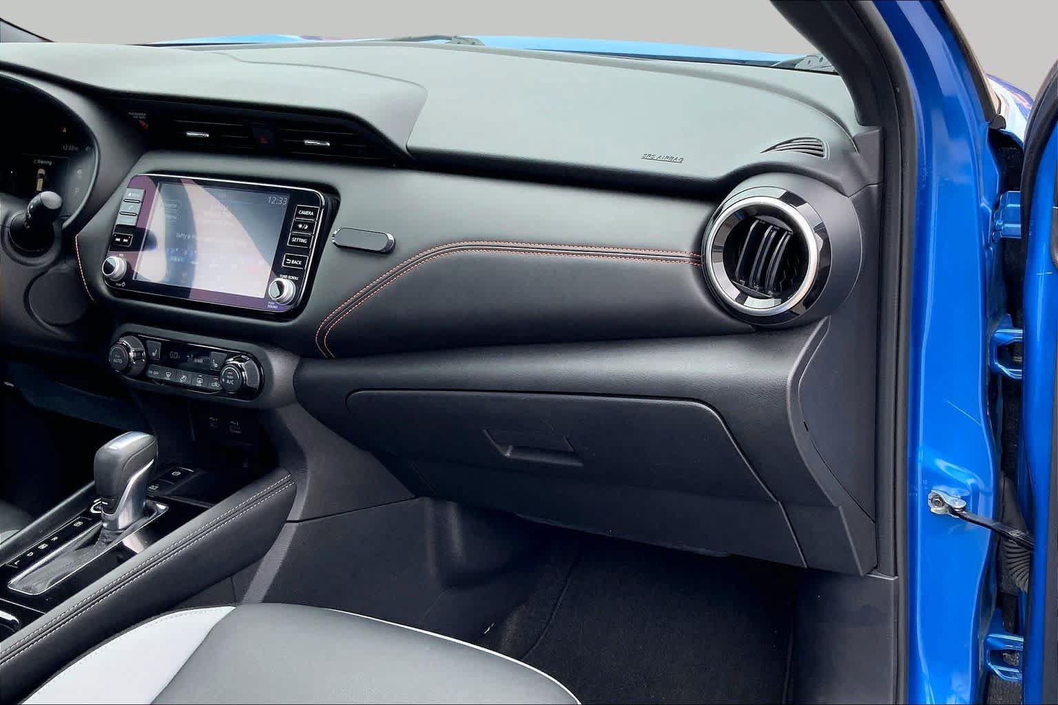 Used 2022 Nissan Kicks SR w/ Premium Package FWD image 18
