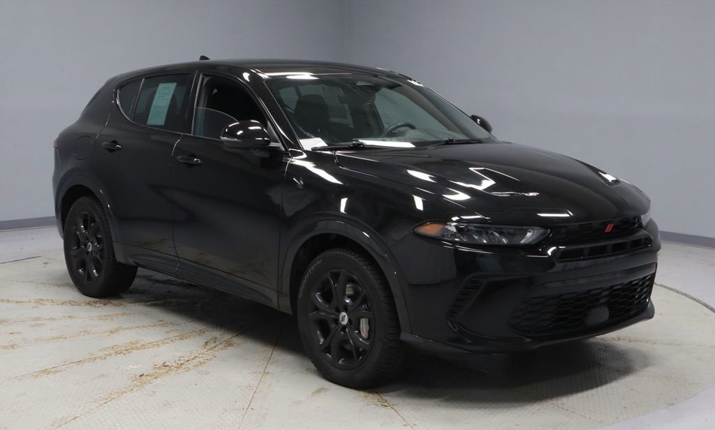 Used 2024 Dodge Hornet R/T w/ R/T Blacktop Package image 1