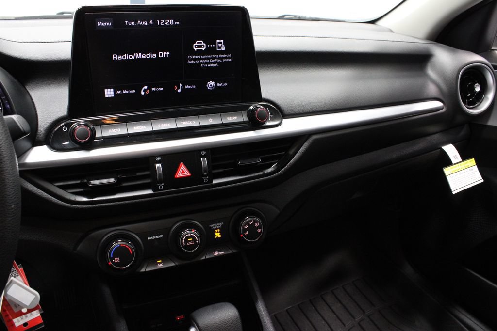 Used 2024 Kia Forte LXS FWD image 28