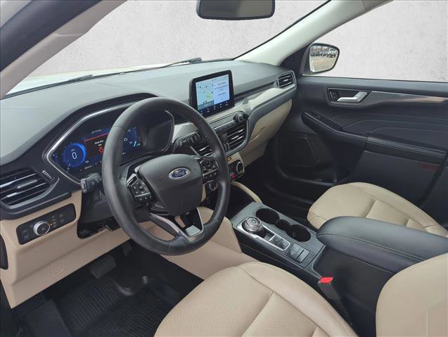 Certified 2022 Ford Escape Titanium image 8