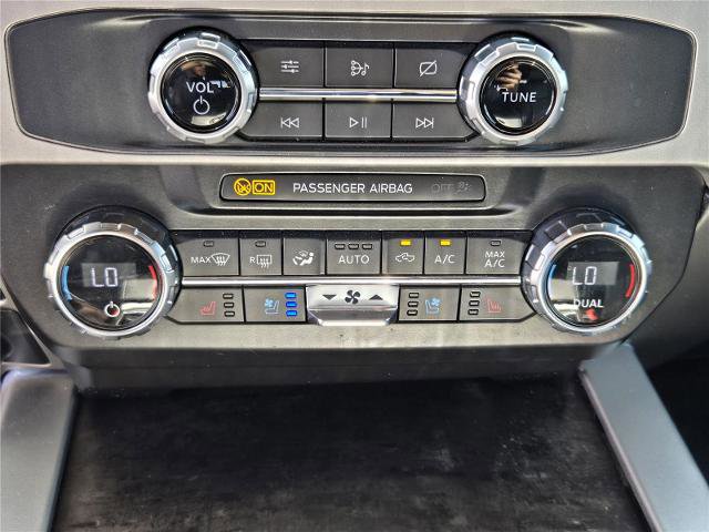 Certified 2022 Ford F250 Lariat w/ Lariat Ultimate Package AWD/4WD image 17