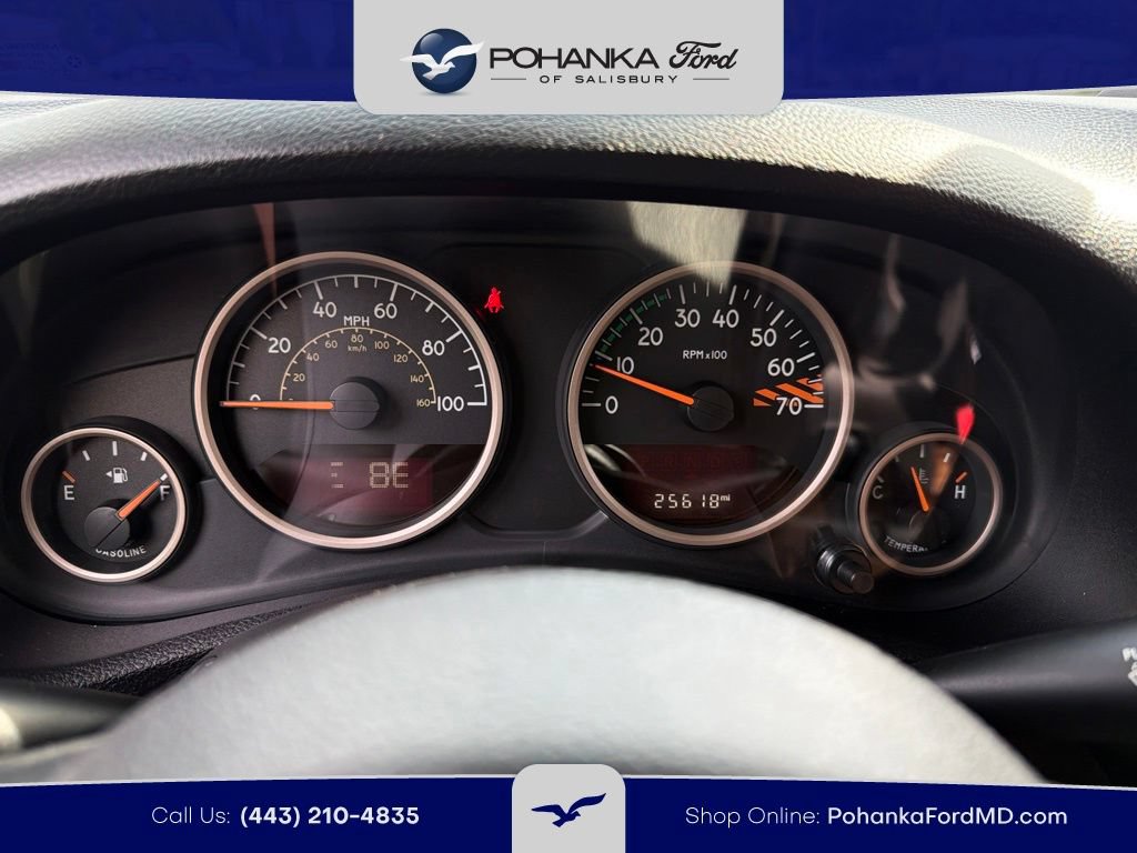 Used 2017 Jeep Wrangler Sahara AWD/4WD image 10