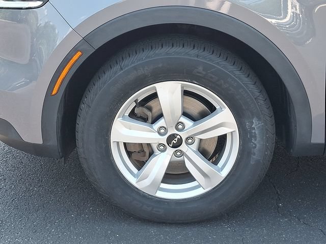 Used 2022 Kia Sorento LX FWD image 33