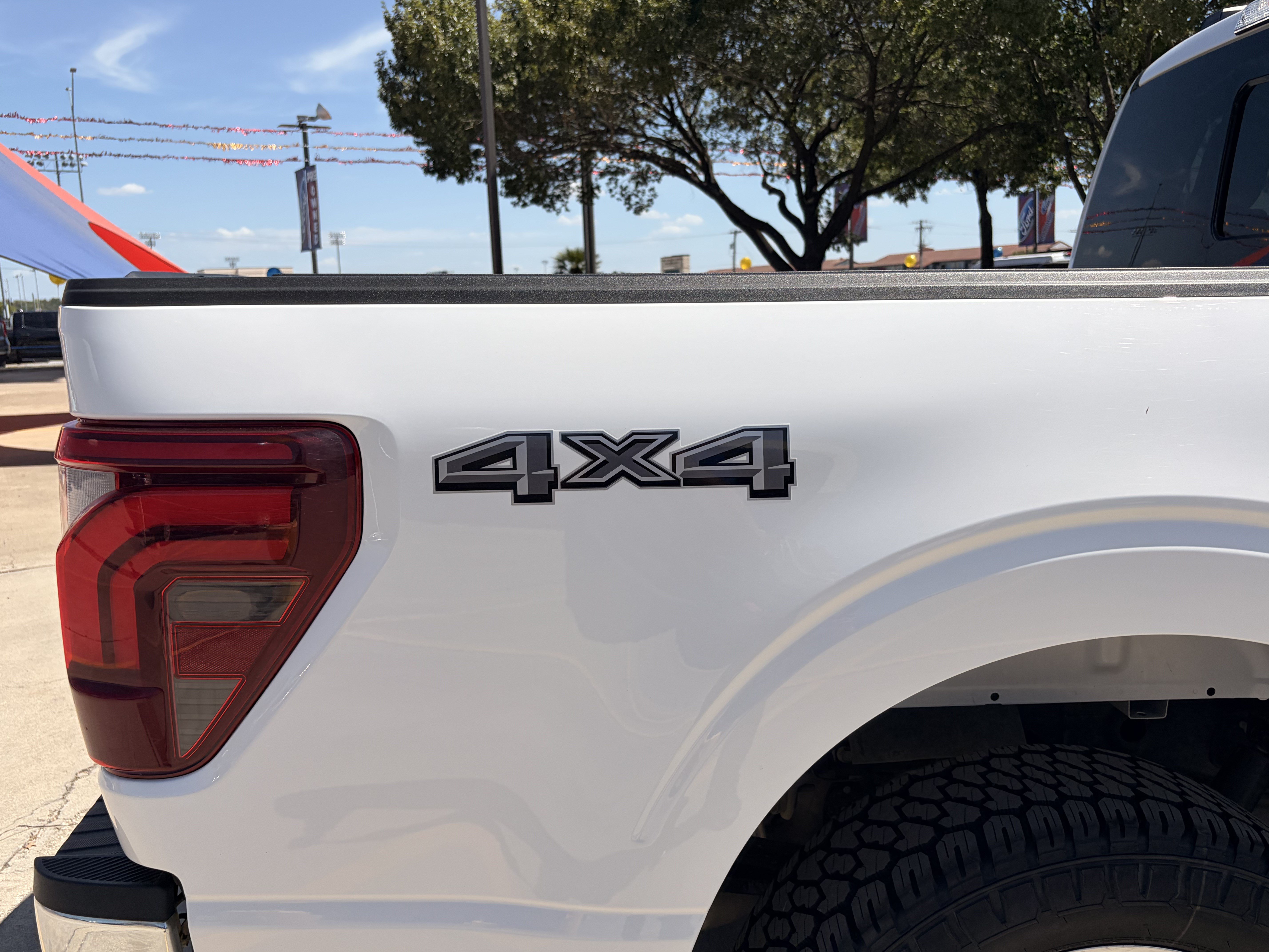 Certified 2024 Ford F150 Lariat w/ Tow/Haul Package AWD/4WD image 6
