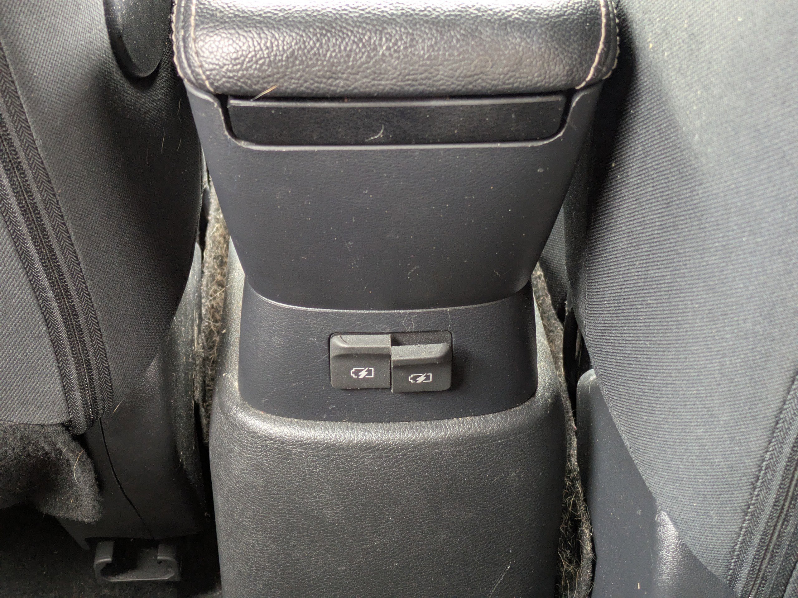 Used 2023 Nissan Kicks S image 15