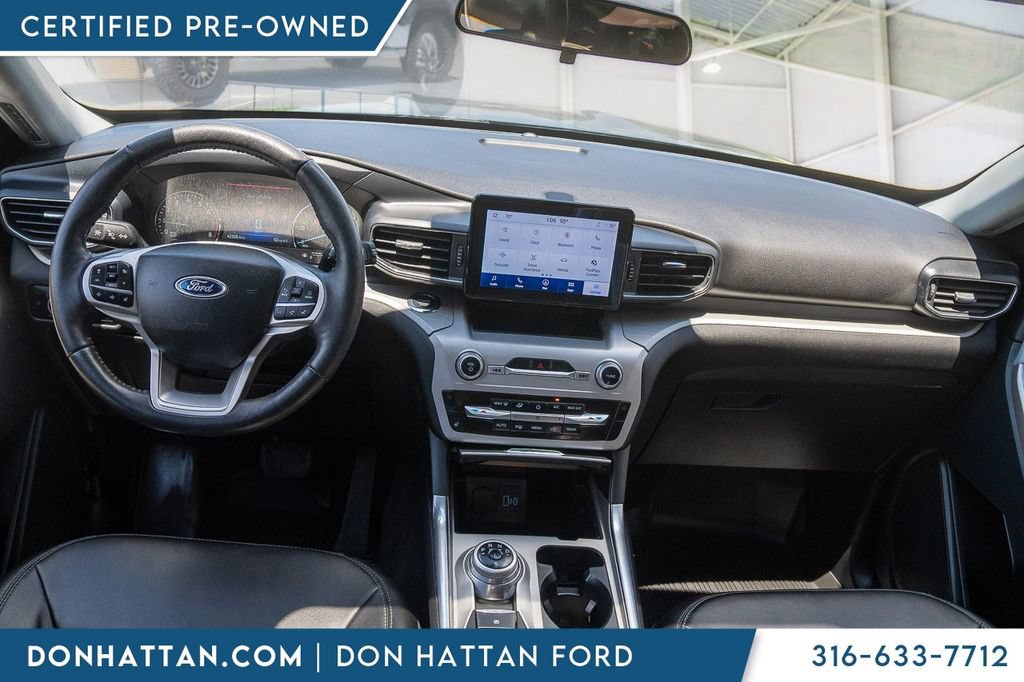 Certified 2023 Ford Explorer XLT w/ Equipment Group 202A AWD/4WD image 3