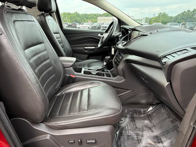 Certified 2017 Ford Escape SE w/ SE Leather Comfort Package AWD/4WD image 23
