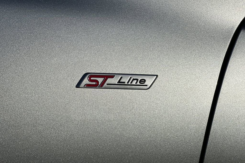 Certified 2024 Ford Escape ST-Line image 30