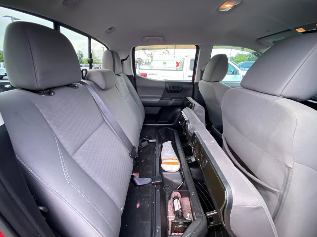 Used 2020 Toyota Tacoma SR w/ SR Convenience Package RWD image 26