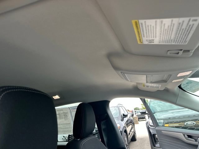 Certified 2023 Ford Escape Active AWD/4WD image 37