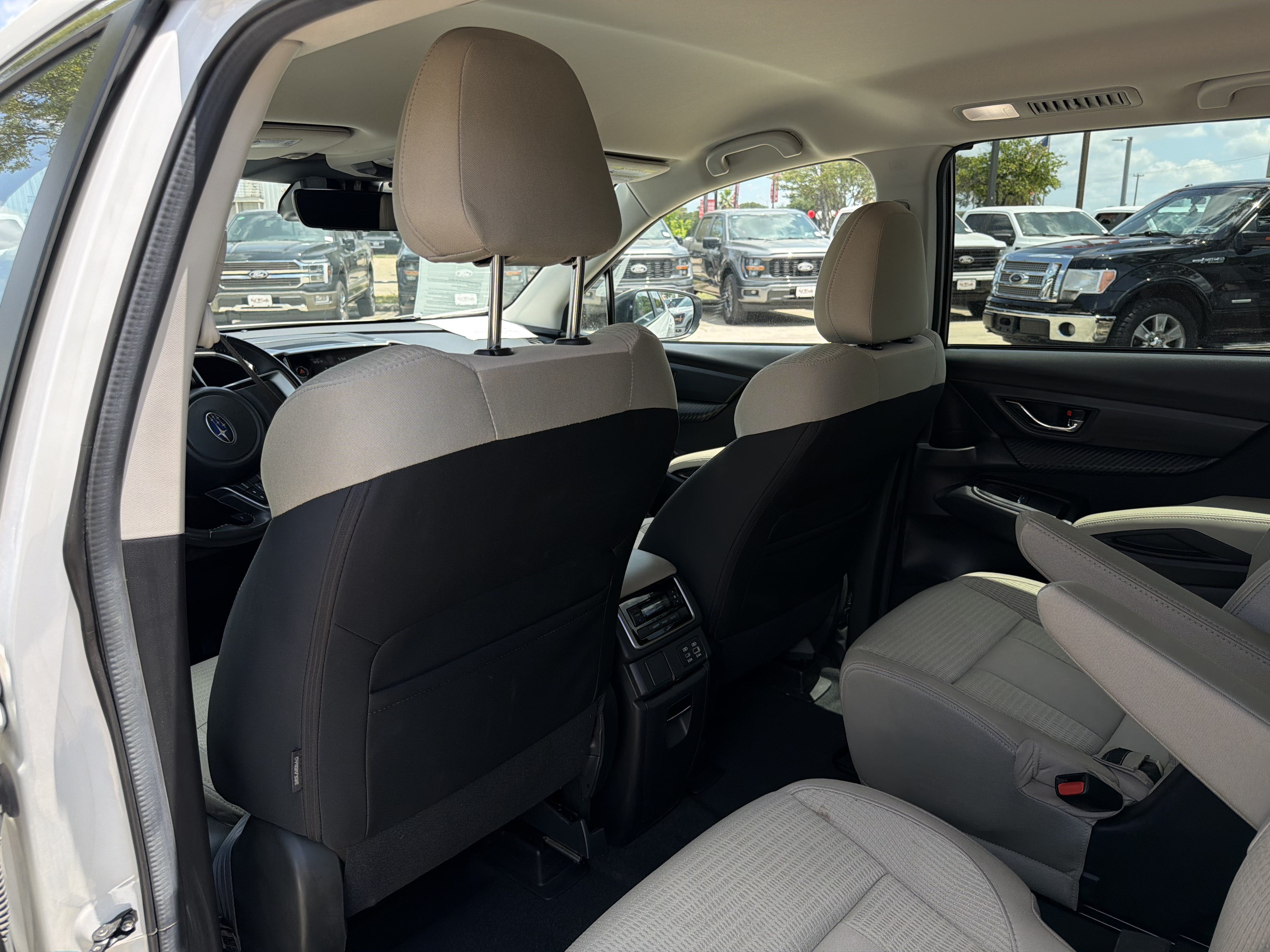 Used 2025 Subaru Ascent Premium AWD/4WD image 13