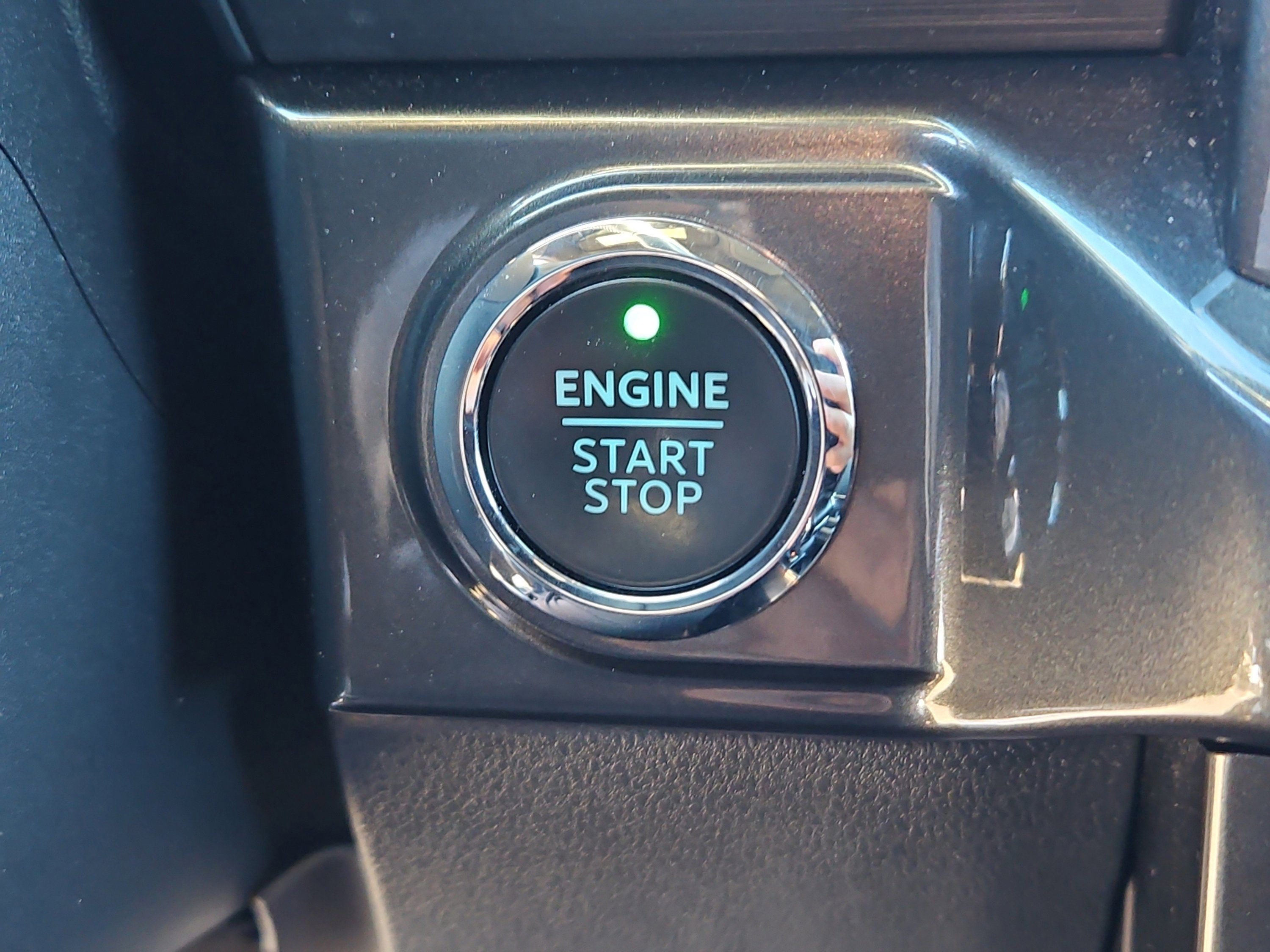 Certified 2022 Ford F150 XLT w/ Equipment Group 302A High image 25