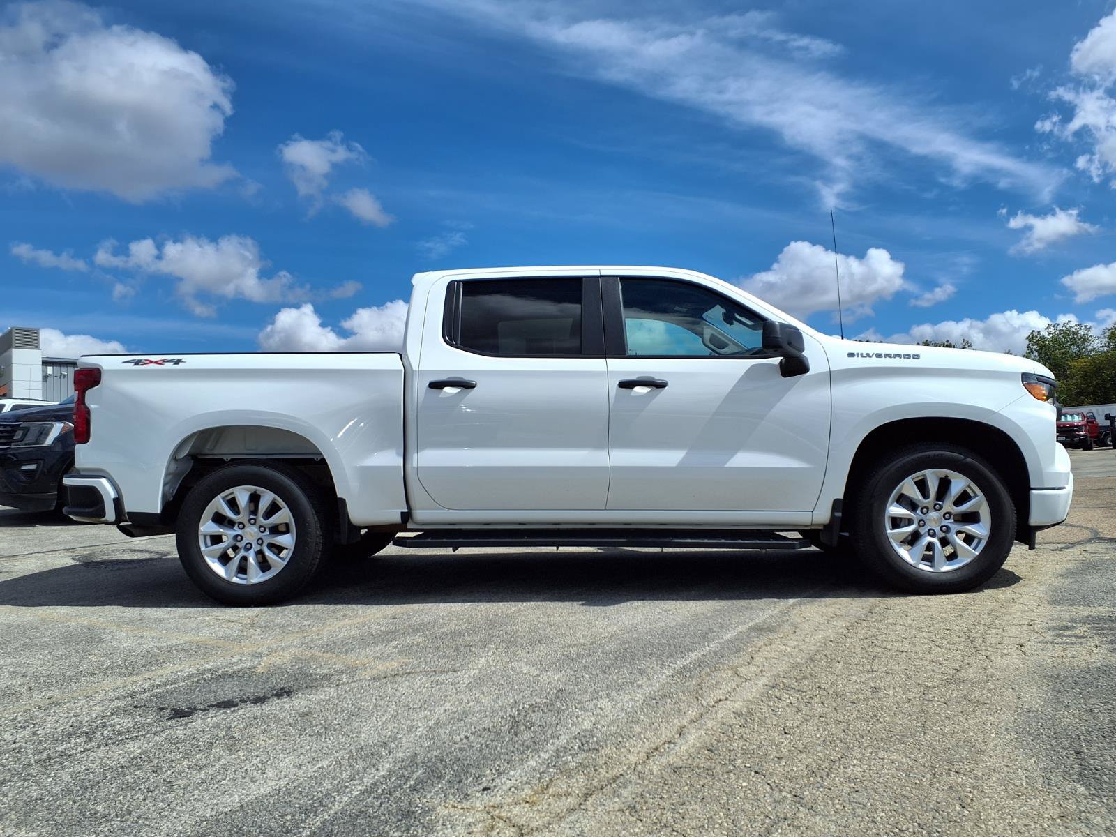 Used 2026 Chevrolet Silverado 1500 Custom AWD/4WD image 4