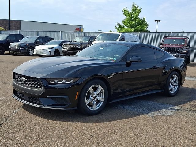 Certified 2024 Ford Mustang Coupe RWD image 3
