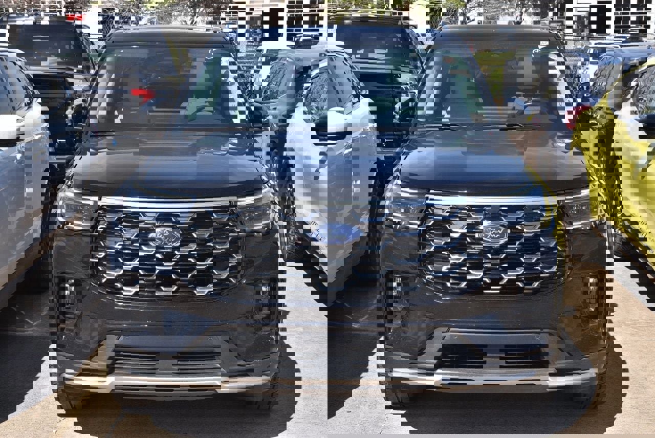 Certified 2025 Ford Explorer Platinum w/ Ultimate Package image 6